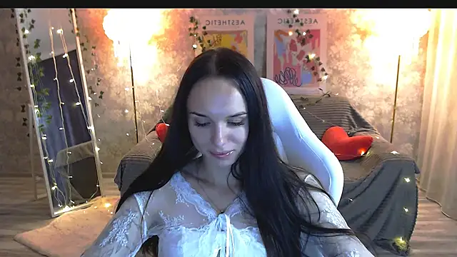 Snapshot of NicoleMerz chatting on 06-13-26, 07:12 NicoleMerz online show from 06-13-26, 07:12