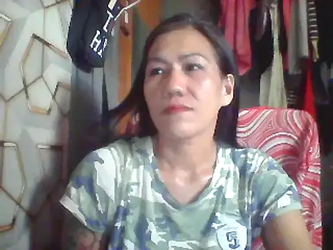 pinayheartaker online show from 06-10-26, 01:07