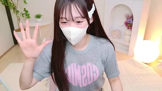 Snapshot of YURInya_ chatting on 07-16-26, 12:35 YURInya online show from 07-16-26, 12:35