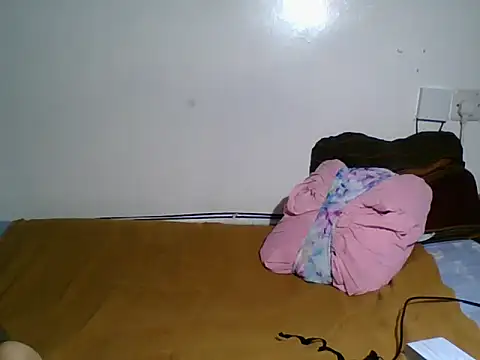 curvy queen89 online show from 06-26-26, 07:47