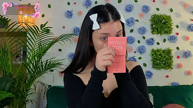 justmeavery online show from 06-15-26, 01:06