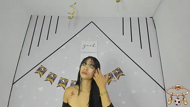AmaiaHarpper online show from 06-25-26, 12:32