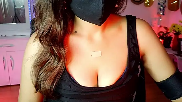 Snapshot of Yalinahotty chatting on 06-02-26, 02:28 Yalinahotty online show from 06-02-26, 02:28