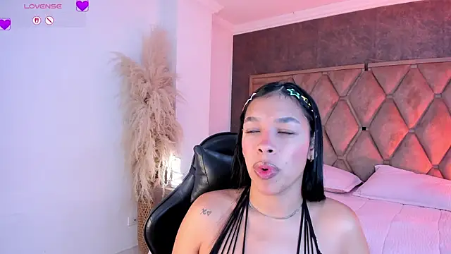 ThaliaHall 1 online show from 06-10-26, 11:55