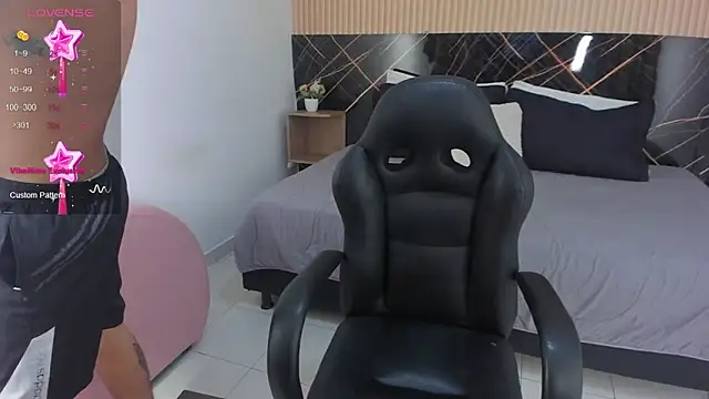 Snapshot of Mauro_boy chatting on 06-02-26, 07:47 Mauro boy online show from 06-02-26, 07:47