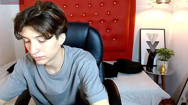 Marcoviolet online show from 06-21-26, 12:22