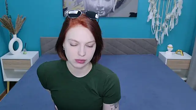 Snapshot of Nora_Finch chatting on 06-15-26, 10:15 Nora Finch online show from 06-15-26, 10:15