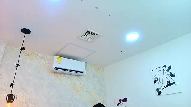 Snapshot of ariana_florez_ chatting on 06-18-26, 07:08 ariana florez online show from 06-18-26, 07:08