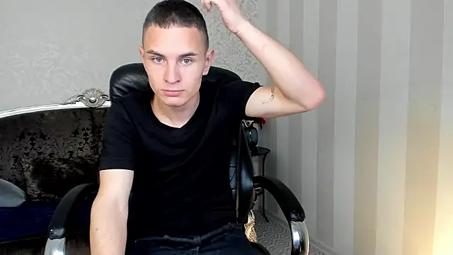 Snapshot of SamsonBev chatting on 05-28-26, 08:37 SamsonBev online show from 05-28-26, 08:37