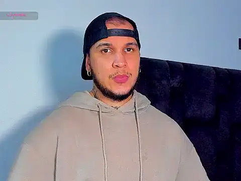 jacob lautnerr online show from 06-12-26, 01:47