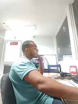 VelvetLatino online show from 06-11-26, 10:18