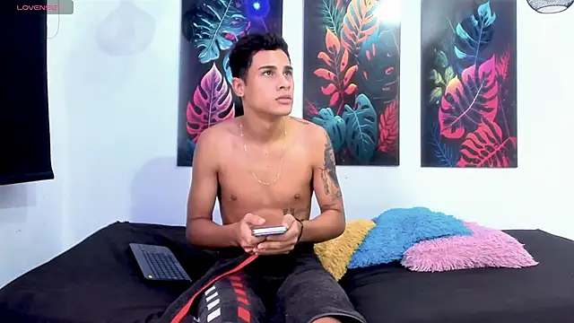 Luxury Guy online show from 05-28-26, 12:00