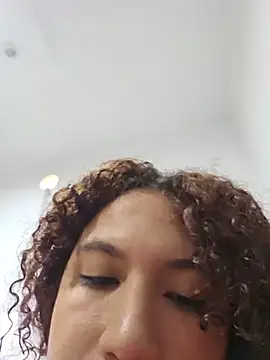 lilith isabella25 online show from 06-06-26, 10:15