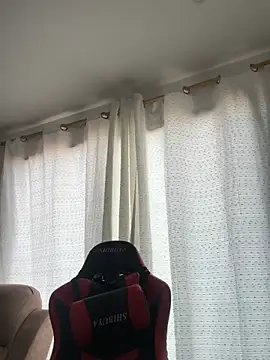 ElectraScott online show from 06-19-26, 08:03