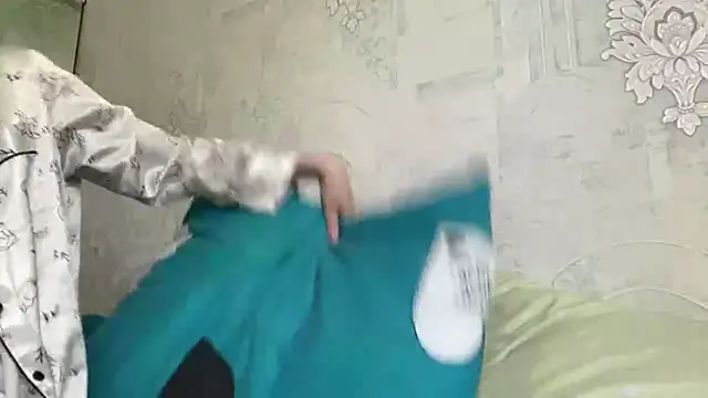 HeIen cute online show from 06-14-26, 02:24