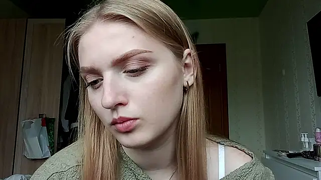 Snapshot of NorineGressett chatting on 06-19-26, 11:05 NorineGressett online show from 06-19-26, 11:05
