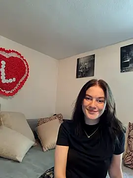Lia hase online show from 06-16-26, 09:09