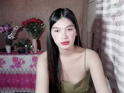 Snapshot of loving_marie chatting on 05-31-26, 02:45 loving marie online show from 05-31-26, 02:45