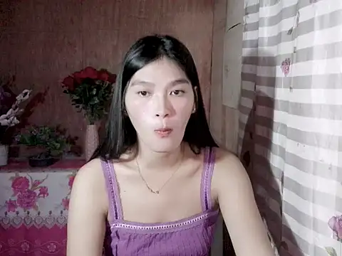 Snapshot of loving_marie chatting on 05-29-26, 02:56 loving marie online show from 05-29-26, 02:56