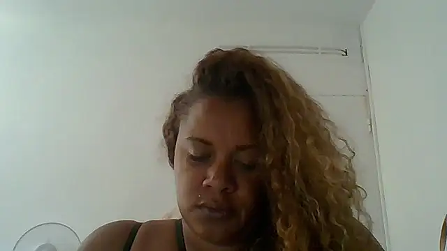 Snapshot of DOMINATRICESANDRA chatting on 07-01-26, 01:00 DOMINATRICESANDRA online show from 07-01-26, 01:00