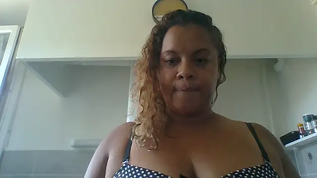 Snapshot of DOMINATRICESANDRA chatting on 06-27-26, 02:23 DOMINATRICESANDRA online show from 06-27-26, 02:23