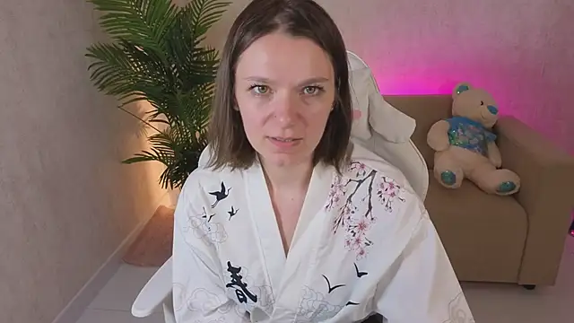 kira hatti online show from 06-10-26, 09:10