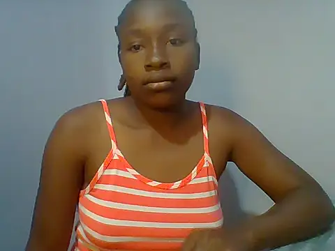 Snapshot of sweet_beibie chatting on 05-29-26, 03:07 sweet beibie online show from 05-29-26, 03:07