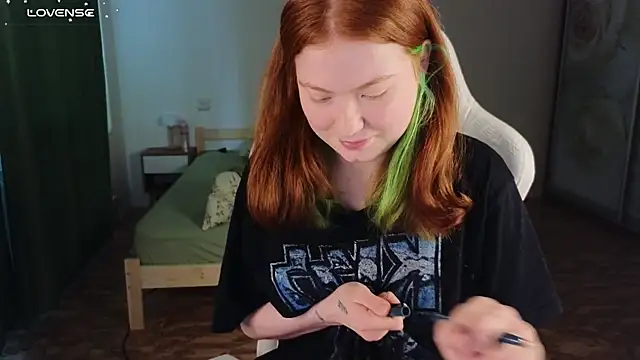 YourGingerCute online show from 05-31-26, 09:37