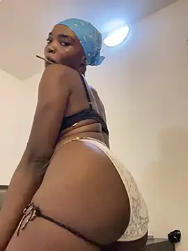 Honeybeespecial online show from 07-08-26, 07:03