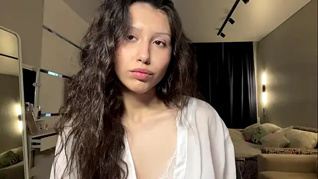 Snapshot of Alicekitty67 chatting on 06-03-26, 03:39 Alicekitty67 online show from 06-03-26, 03:39