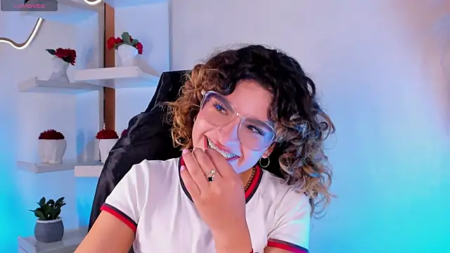 emilymjs  online show from 05-31-26, 04:18