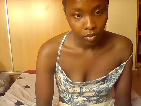 Snapshot of sweetmella_ chatting on 05-30-26, 09:26 sweetmella online show from 05-30-26, 09:26