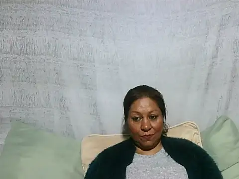 IndianSexyMilf69 online show from 06-23-26, 03:04