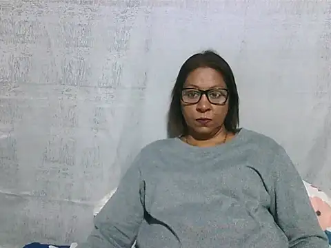 IndianSexyMilf69 online show from 06-04-26, 05:01