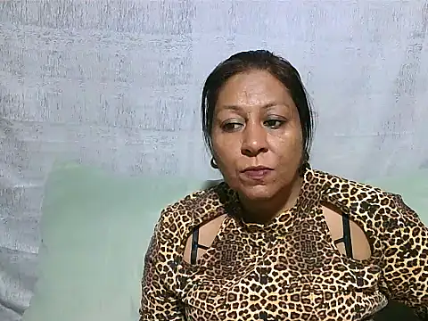 IndianSexyMilf69 online show from 06-17-26, 05:07