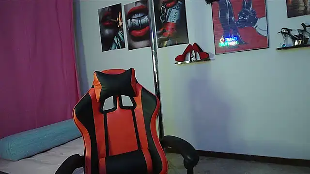 LolaSelvaggia online show from 06-11-26, 11:13