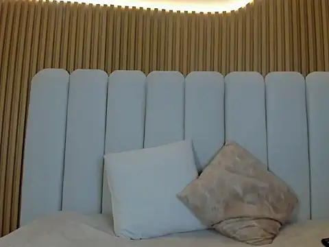 Morgan Aura online show from 06-18-26, 11:37