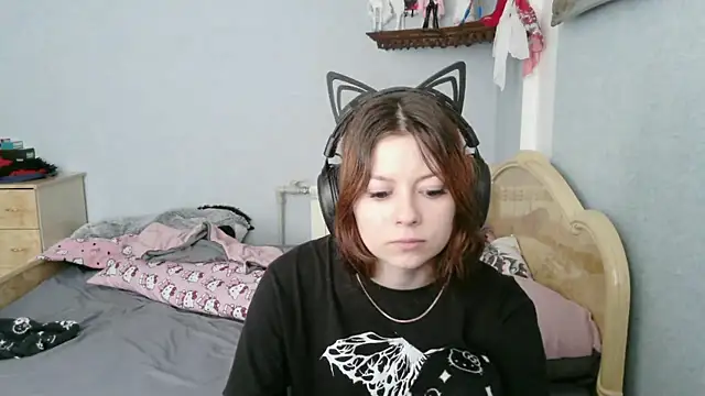 Snapshot of AlessiaViolet chatting on 07-03-26, 09:16 AlessiaViolet online show from 07-03-26, 09:16