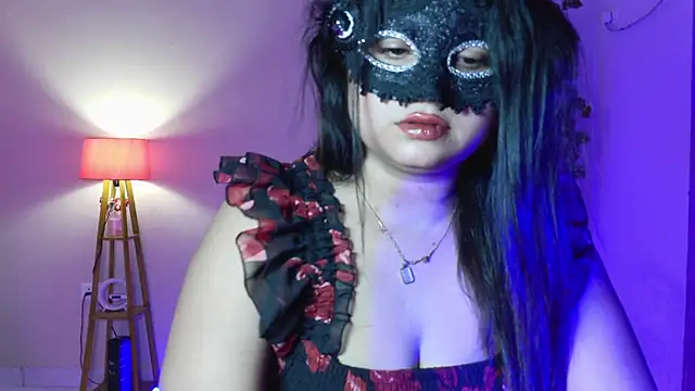 Red Heart  online show from 07-16-26, 05:54