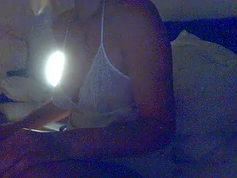 Snapshot of Alaska-perla chatting on 07-12-26, 01:50 Alaska-perla online show from 07-12-26, 01:50