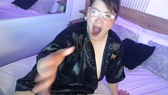 ValentinaGreyy online show from 06-27-26, 12:05