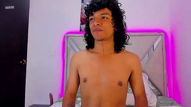 Lucas cruz1 online show from 07-04-26, 03:24