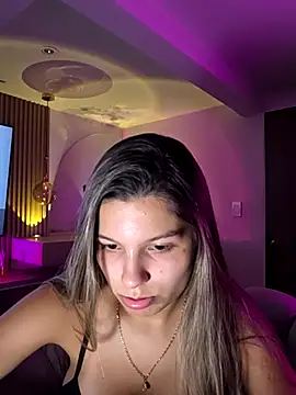 Snapshot of emilyvex chatting on 07-09-26, 04:02 emilyvex online show from 07-09-26, 04:02