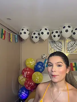 Snapshot of emilyvex chatting on 06-24-26, 02:21 emilyvex online show from 06-24-26, 02:21