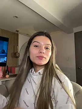Snapshot of emilyvex chatting on 06-18-26, 05:06 emilyvex online show from 06-18-26, 05:06