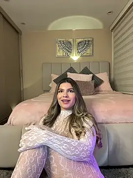 Snapshot of emilyvex chatting on 06-21-26, 05:24 emilyvex online show from 06-21-26, 05:24