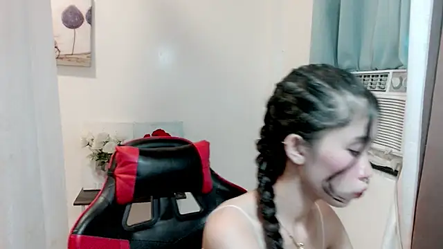 Snapshot of heartx_ chatting on 06-08-26, 02:23 heartx online show from 06-08-26, 02:23