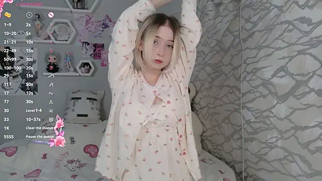 meganami online show from 06-03-26, 01:12