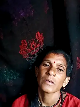 Snapshot of Cut_umang74 chatting on 07-03-26, 05:47 Cut umang74 online show from 07-03-26, 05:47