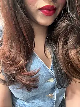 Yours riya11 online show from 06-11-26, 07:33